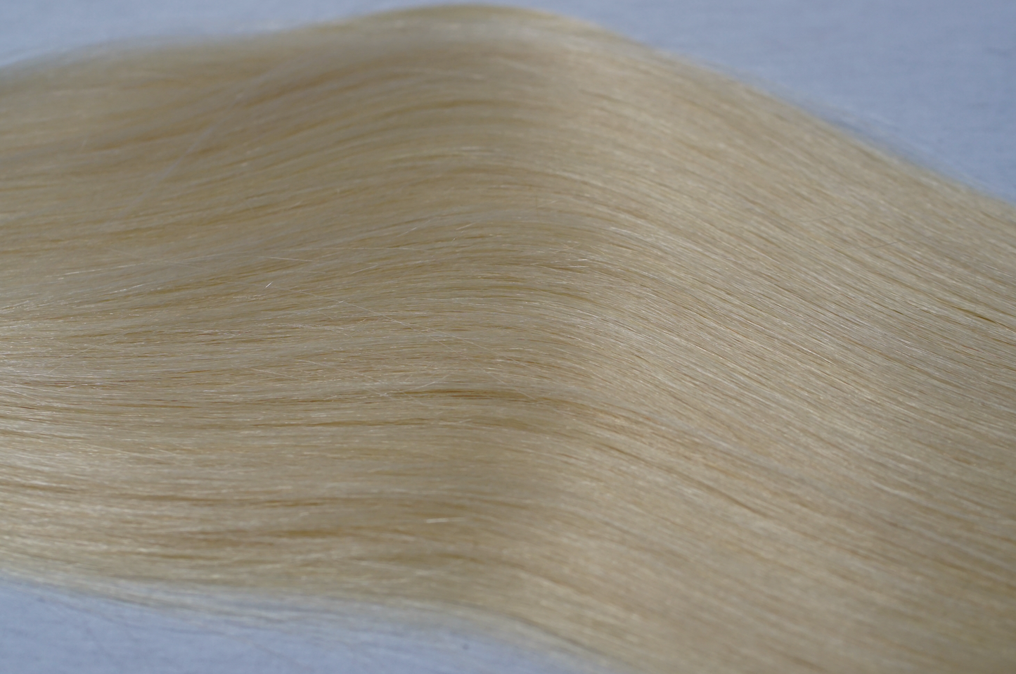 Platinum blonde Clip-in's Double Drawn Hair Extensions - 20" - 22" - 24"
